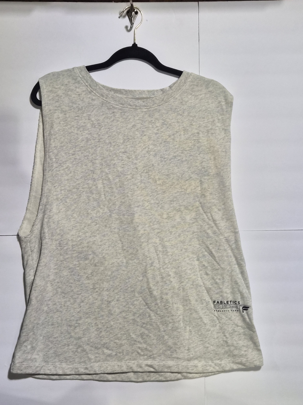 Fabletics Mens Sleeveless Muscle Tank in Light Heather Gray